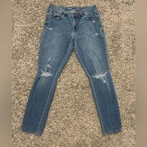Old Navy Women's Distressed Skinny Jeans in Blue